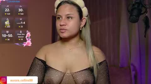 aurora_collins08 online show from March 11, 3:23 pm