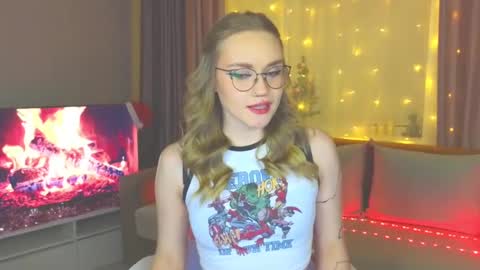 Snapshot of aurora_golden chatting on January 24, 4:28 pm Kate online show from January 24, 4:28 pm