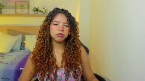 Snapshot of aurora_rodriguez chatting on September 26, 12:57 pm aurora_rodriguez online show from September 26, 12:57 pm