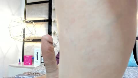 Snapshot of aurora_rossii chatting on September 19, 3:21 am aurora_rossii online show from September 19, 3:21 am