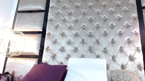Snapshot of aurora_rossii chatting on March 8, 2:34 am aurora_rossii online show from March 8, 2:34 am
