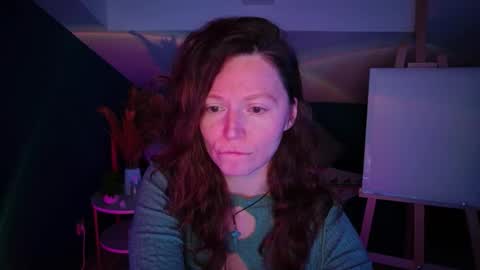 auroraborealis__ online show from November 18, 6:38 am