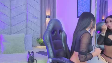 Snapshot of auroralanee chatting on October 19, 7:40 pm aurora online show from October 19, 7:40 pm