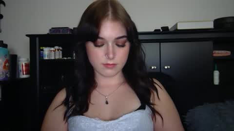 auroralightz1 online show from October 17, 5:00 am