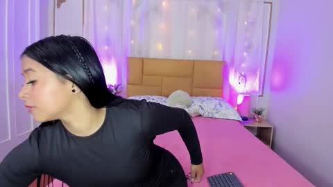 Aurora online show from October 15, 11:33 am