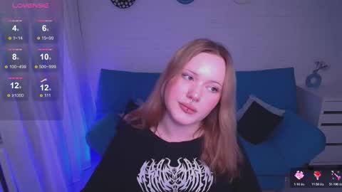 Snapshot of auroramour chatting on October 20, 4:12 pm Aurora online show from October 20, 4:12 pm