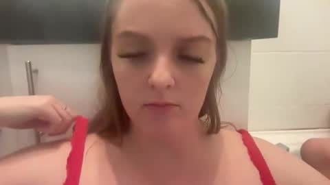 Snapshot of aussiecouple101798558 chatting on October 4, 5:05 am aussiecouple101798558 online show from October 4, 5:05 am