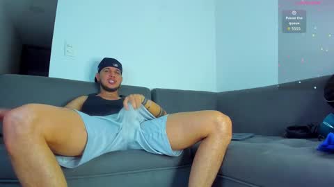 Snapshot of austin_curry chatting on October 15, 12:47 am A online show from October 15, 12:47 am