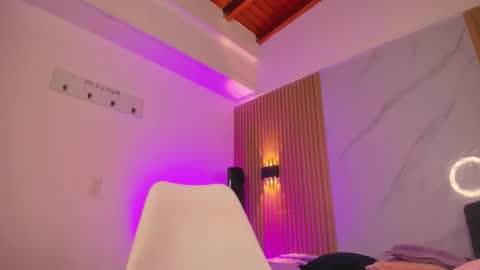 austin_rouse online show from February 21, 7:50 pm