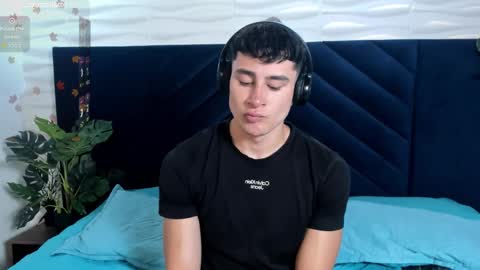 Austin  online show from February 6, 8:22 pm