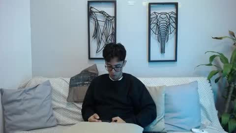 austinreeds online show from November 4, 3:46 pm