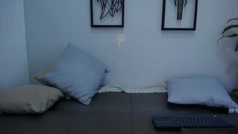 austinreeds online show from November 13, 3:37 pm