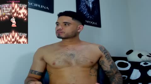 AustinTorres  online show from January 25, 11:00 pm