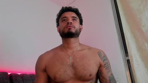 AustinTorres  online show from April 9, 6:19 am