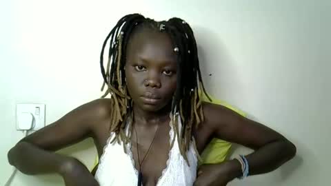 autumnbeagle online show from September 9, 1:33 pm