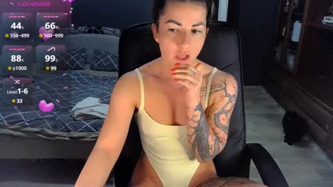 Ava online show from December 26, 12:59 pm