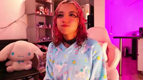 AVA online show from March 21, 10:57 pm