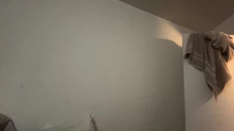 Snapshot of avalovesattention chatting on October 2, 5:17 am Ava Adorn online show from October 2, 5:17 am