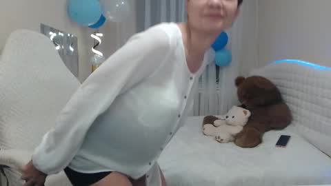 Snapshot of avasaturnian chatting on September 28, 12:14 pm avasaturnian online show from September 28, 12:14 pm