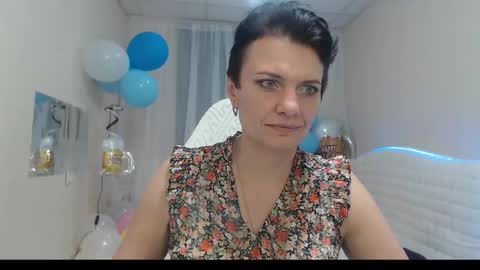 Snapshot of avasaturnian chatting on October 8, 12:55 pm avasaturnian online show from October 8, 12:55 pm