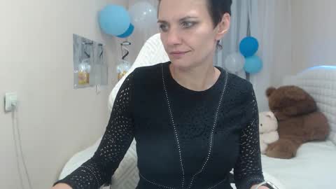 Snapshot of avasaturnian chatting on September 30, 12:15 pm avasaturnian online show from September 30, 12:15 pm
