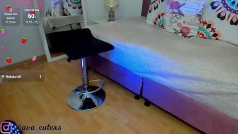 Ava  online show from November 22, 8:29 pm