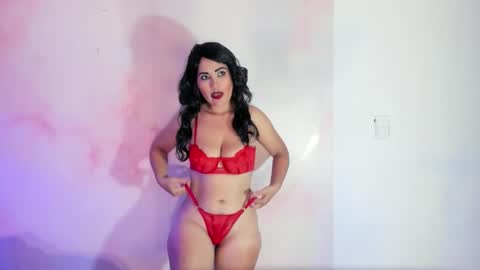 avawhiite online show from October 27, 9:48 pm