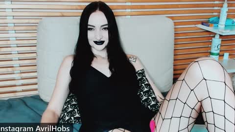 Avril online show from December 24, 8:44 am