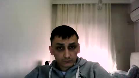 awesenheit online show from February 8, 12:30 pm