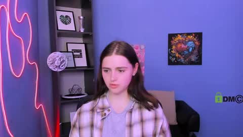 awesomeemma_ online show from May 6, 11:27 am