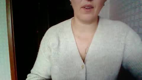 awesomeladyy online show from January 11, 10:10 am