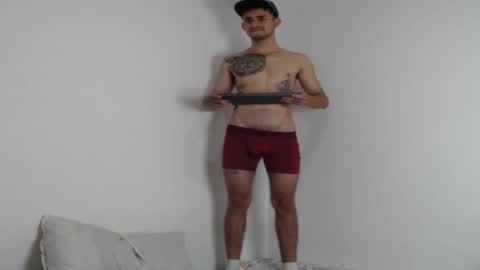 Snapshot of axel_ag chatting on February 28, 7:25 pm Axel online show from February 28, 7:25 pm