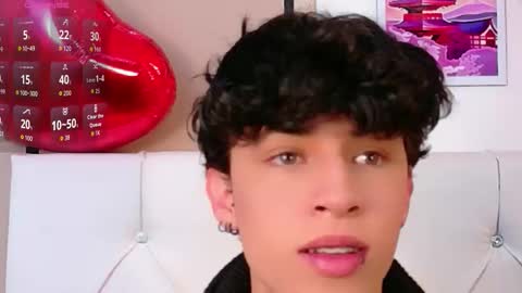 Axel Evanss online show from March 3, 1:07 pm