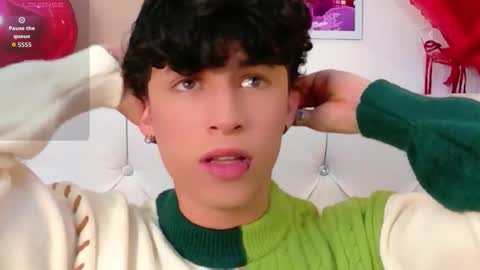 Axel Evanss online show from March 11, 1:36 pm