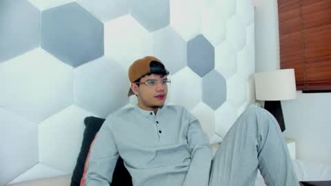 Axel Forte online show from January 13, 1:19 pm