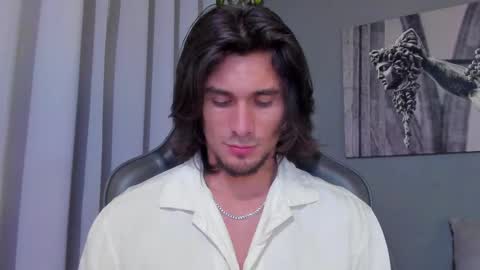 Snapshot of axel_owen chatting on March 2, 9:22 pm Axel online show from March 2, 9:22 pm