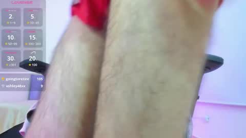 Snapshot of axel_tay1 chatting on October 19, 4:39 am AXEL online show from October 19, 4:39 am