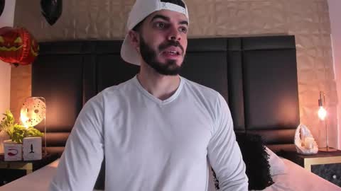 Axel Thompsom online show from October 16, 12:16 pm