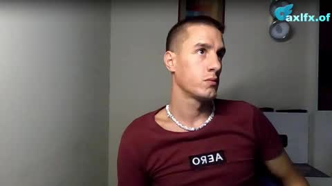 Axl online show from October 18, 8:13 pm