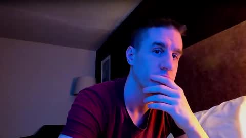 Axl online show from February 13, 3:18 am