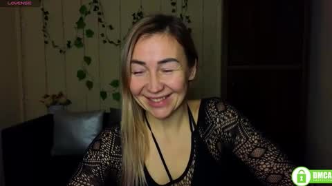 Jully online show from January 9, 6:46 pm