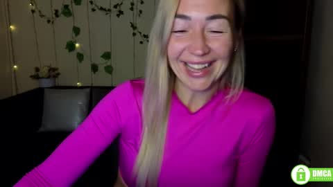 Snapshot of ay_kiss_jully chatting on September 26, 5:54 pm Jully online show from September 26, 5:54 pm