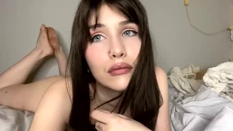 Snapshot of ayaderen chatting on January 16, 10:02 pm im Aya welcome to my room online show from January 16, 10:02 pm