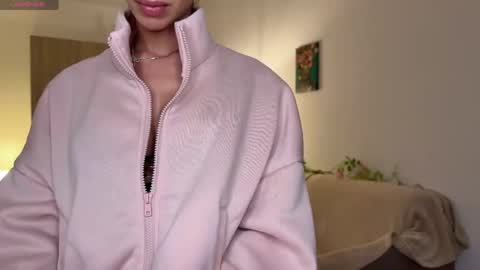 Alya online show from April 16, 10:45 pm