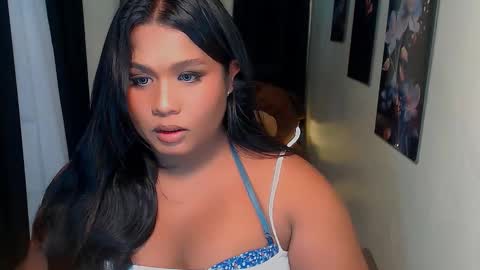 AYESHA online show from November 25, 4:50 pm