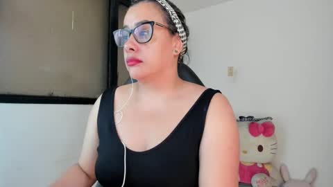 Snapshot of aylaislem chatting on February 19, 7:39 am SandyMODELINDEPENDIENT online show from February 19, 7:39 am