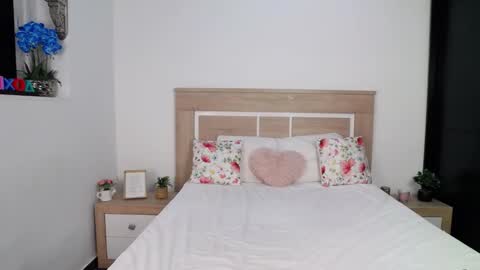 Aylin Ross online show from September 17, 5:27 pm