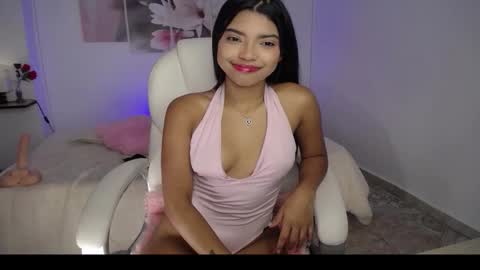 aylin_ross_ online show from January 19, 11:20 am