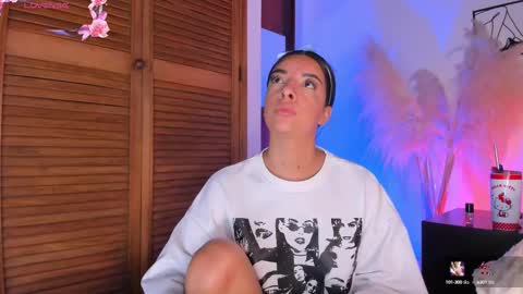 Snapshot of aylinnzambrano_ chatting on October 1, 10:58 am Aylin online show from October 1, 10:58 am