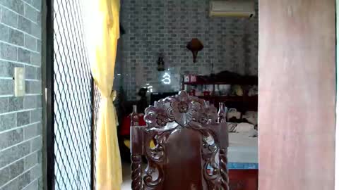 aymkyline online show from February 21, 6:27 am